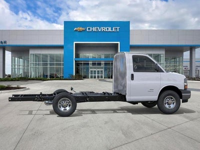 2026 Chevrolet Express Cutaway 3500 Base