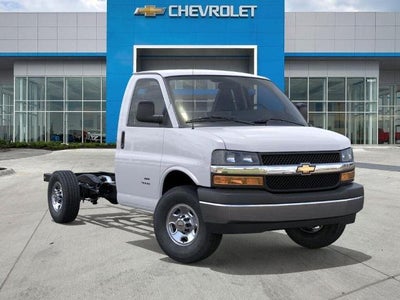 2026 Chevrolet Express Cutaway 3500 Base