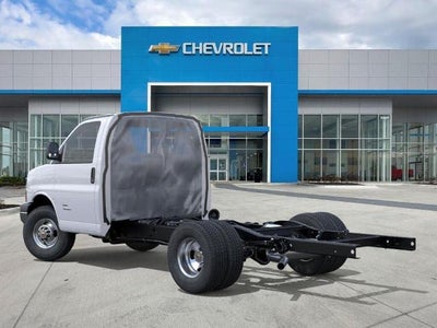 2026 Chevrolet Express Cutaway 3500 Base