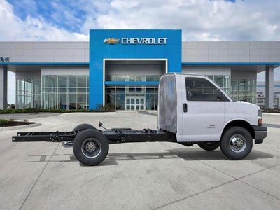 2026 Chevrolet Express Cutaway 3500 Base