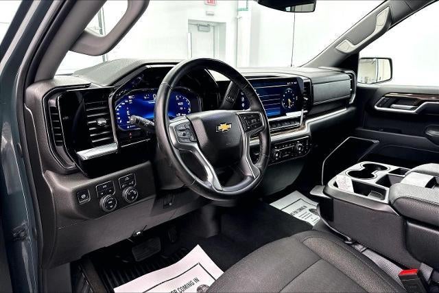 2025 Chevrolet Silverado 1500 LT (2FL)