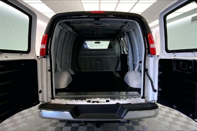 2025 Chevrolet Express Cargo 2500 Base