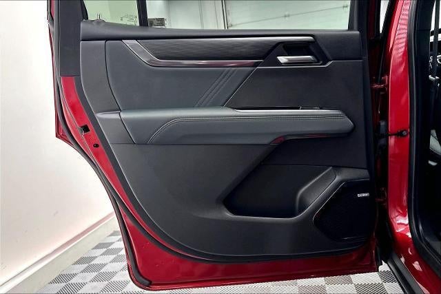 2024 GMC Acadia AT4