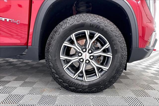 2024 GMC Acadia AT4