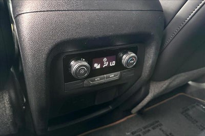 2024 GMC Acadia AT4