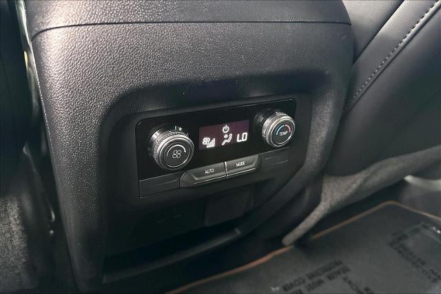 2024 GMC Acadia AT4