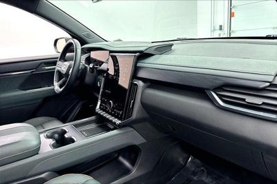 2024 GMC Acadia AT4