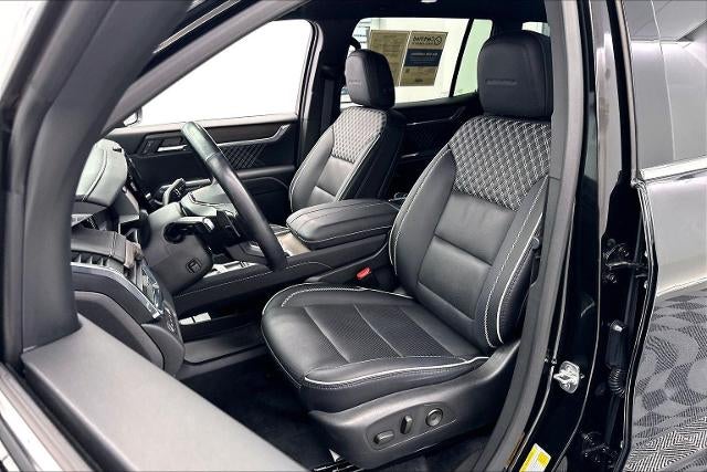 2025 GMC Acadia Denali