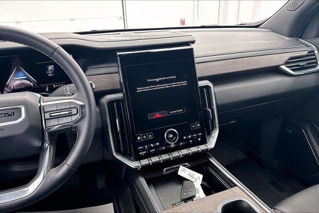 2025 GMC Acadia Denali