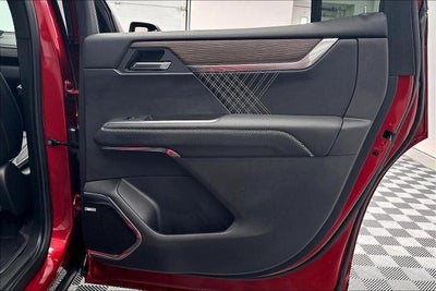 2025 GMC Acadia Denali