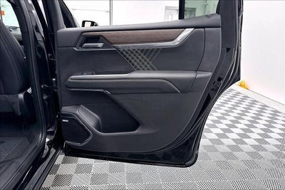 2025 GMC Acadia Denali