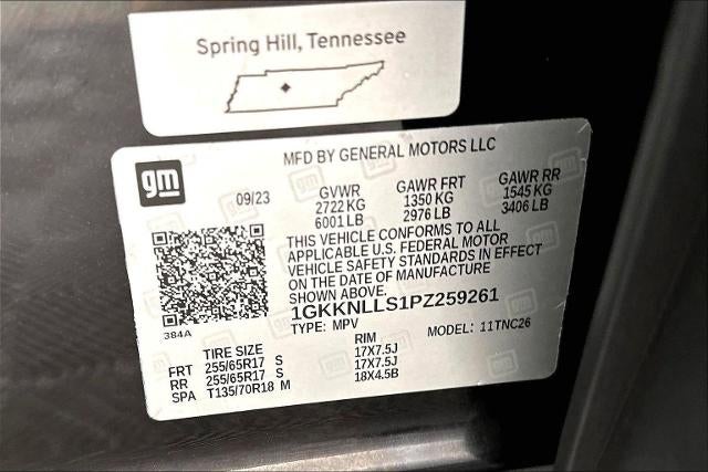 2023 GMC Acadia AT4