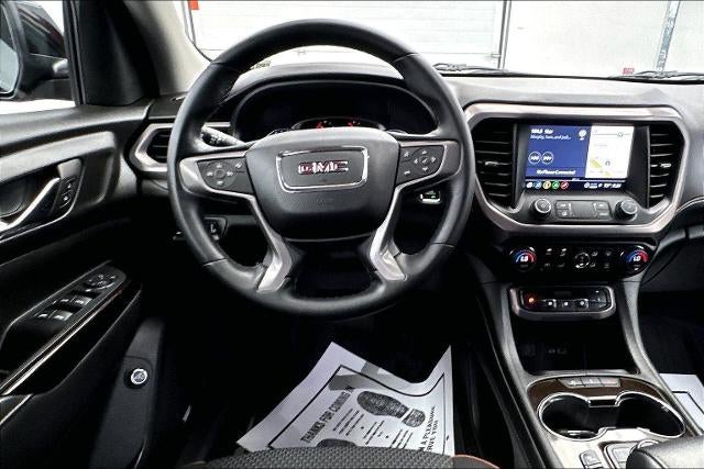 2023 GMC Acadia AT4