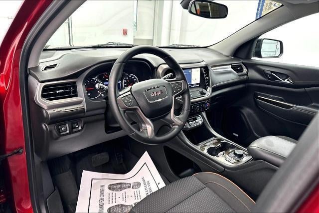 2023 GMC Acadia AT4