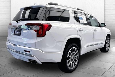 2023 GMC Acadia Denali