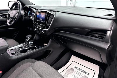 2023 Chevrolet Traverse LT Cloth