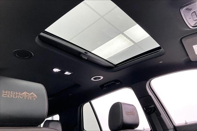 2023 Chevrolet Traverse High Country