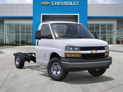 2026 Chevrolet Express Cutaway 3500 Base