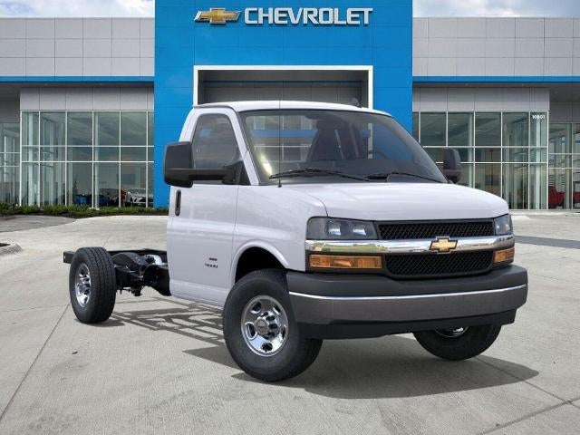 2026 Chevrolet Express Cutaway 3500 Base