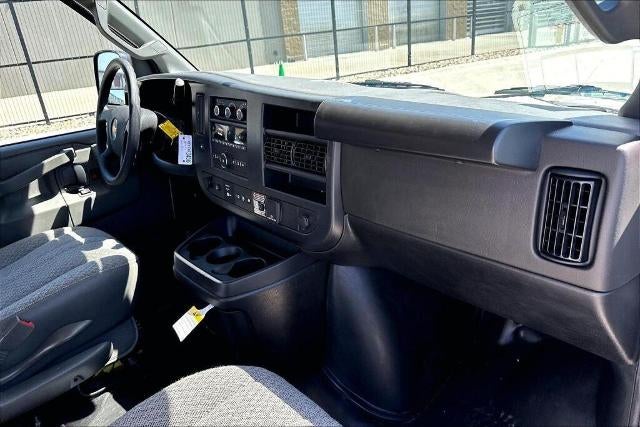 2026 Chevrolet Express Cutaway 3500 Base