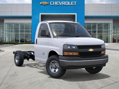 2026 Chevrolet Express Cutaway 3500 Base