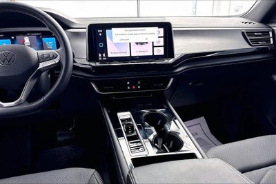 2024 Volkswagen Atlas Cross Sport 2.0T SE w/Technology