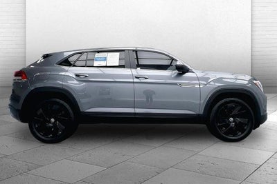 2024 Volkswagen Atlas Cross Sport 2.0T SE w/Technology