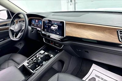 2025 Volkswagen Atlas 2.0T SE w/Technology