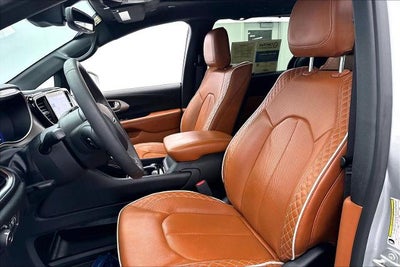 2024 Chrysler Pacifica Pinnacle