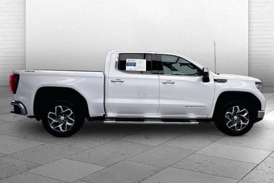 2022 GMC Sierra 1500 SLT