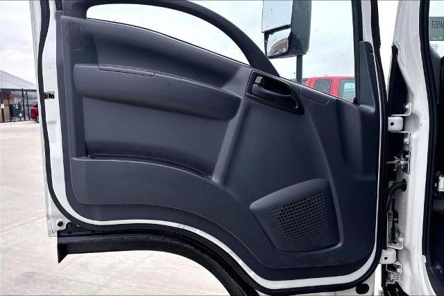 2025 Chevrolet Low Cab Forward 5500 XG 1WT