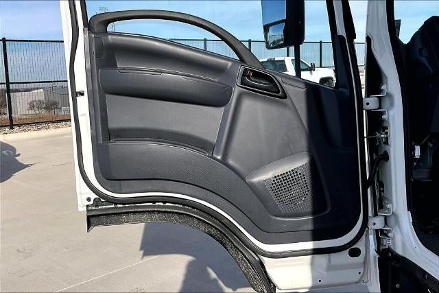 2025 Chevrolet Low Cab Forward 5500 XG 1WT