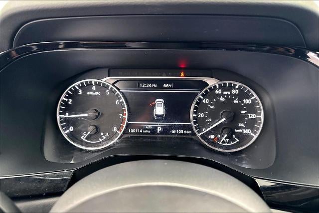 2022 Nissan Pathfinder SV