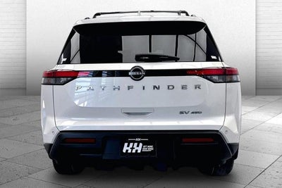 2022 Nissan Pathfinder SV