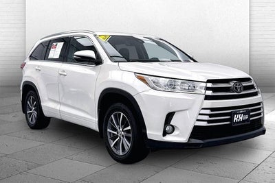 2018 Toyota Highlander SE