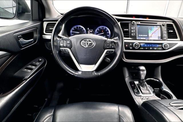 2018 Toyota Highlander SE