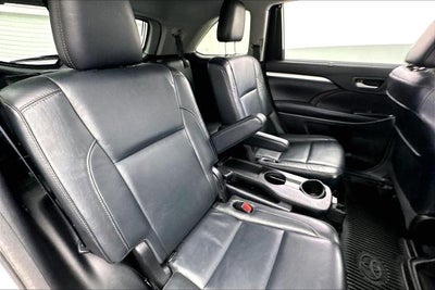 2018 Toyota Highlander SE
