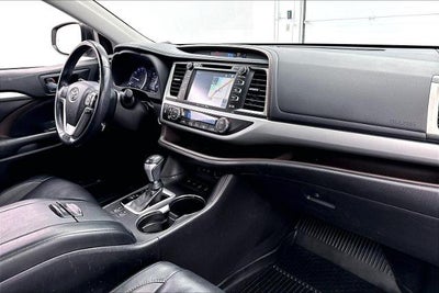 2018 Toyota Highlander SE