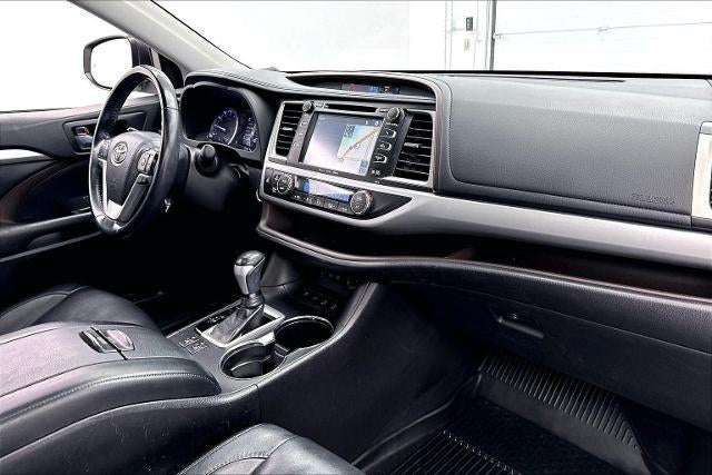 2018 Toyota Highlander SE