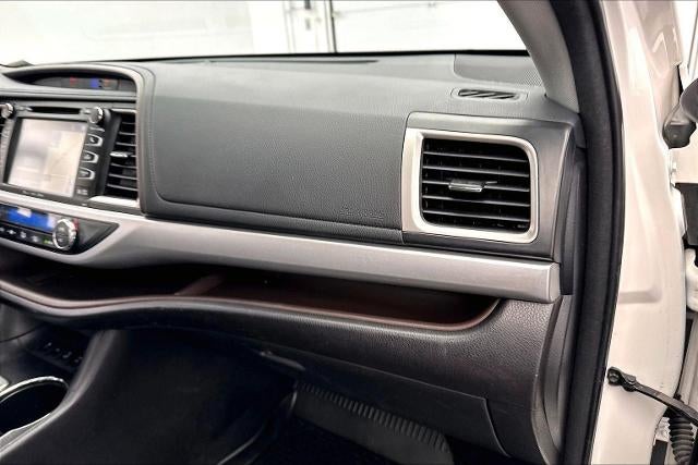2018 Toyota Highlander SE