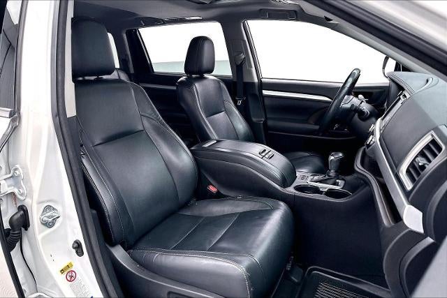 2018 Toyota Highlander SE