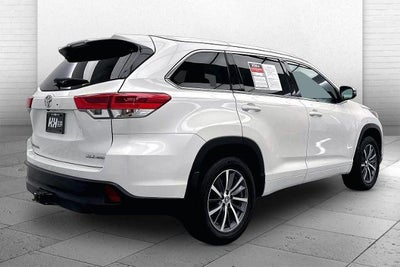 2018 Toyota Highlander SE